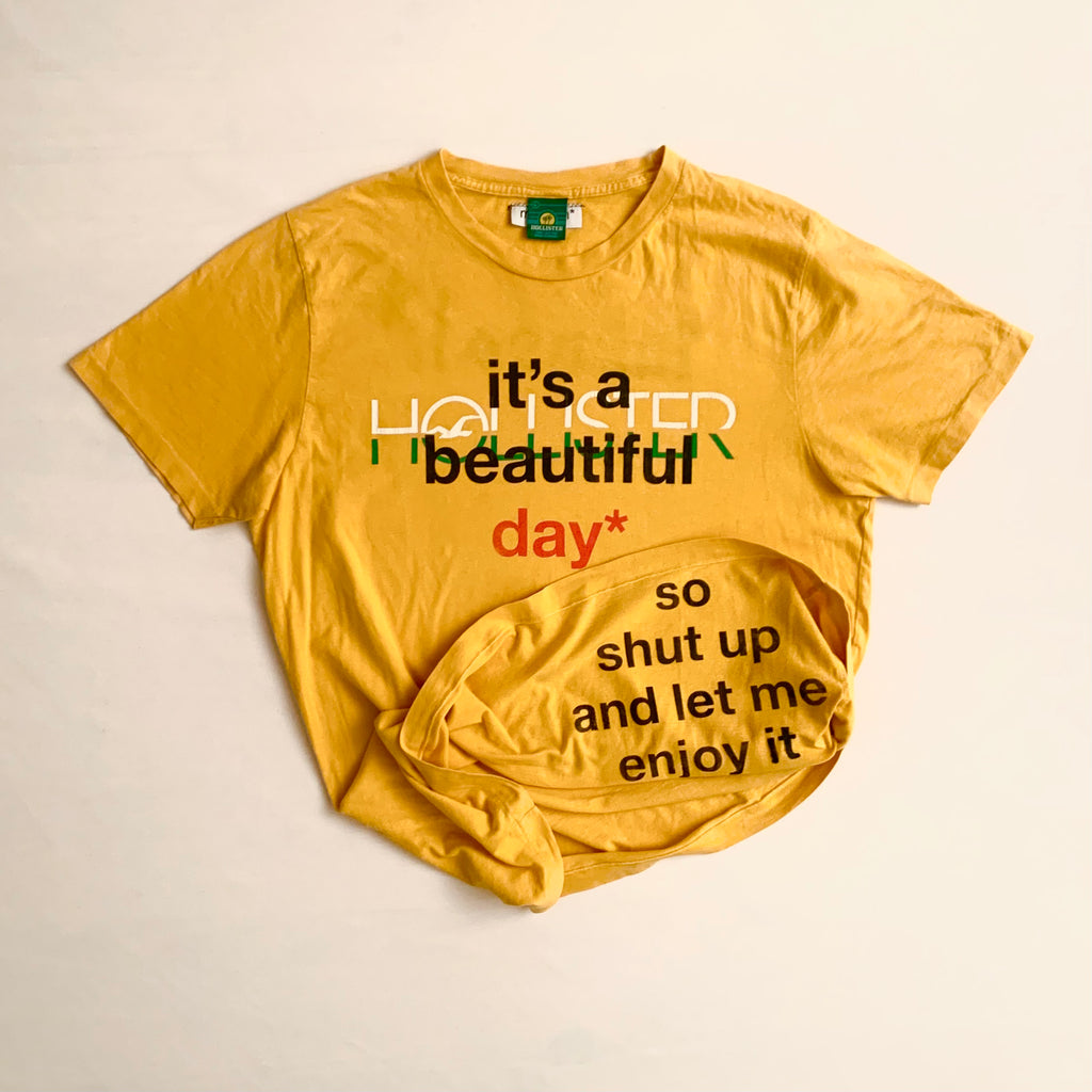 It's a beautiful day* Hollister Tee (L) - mensah*
