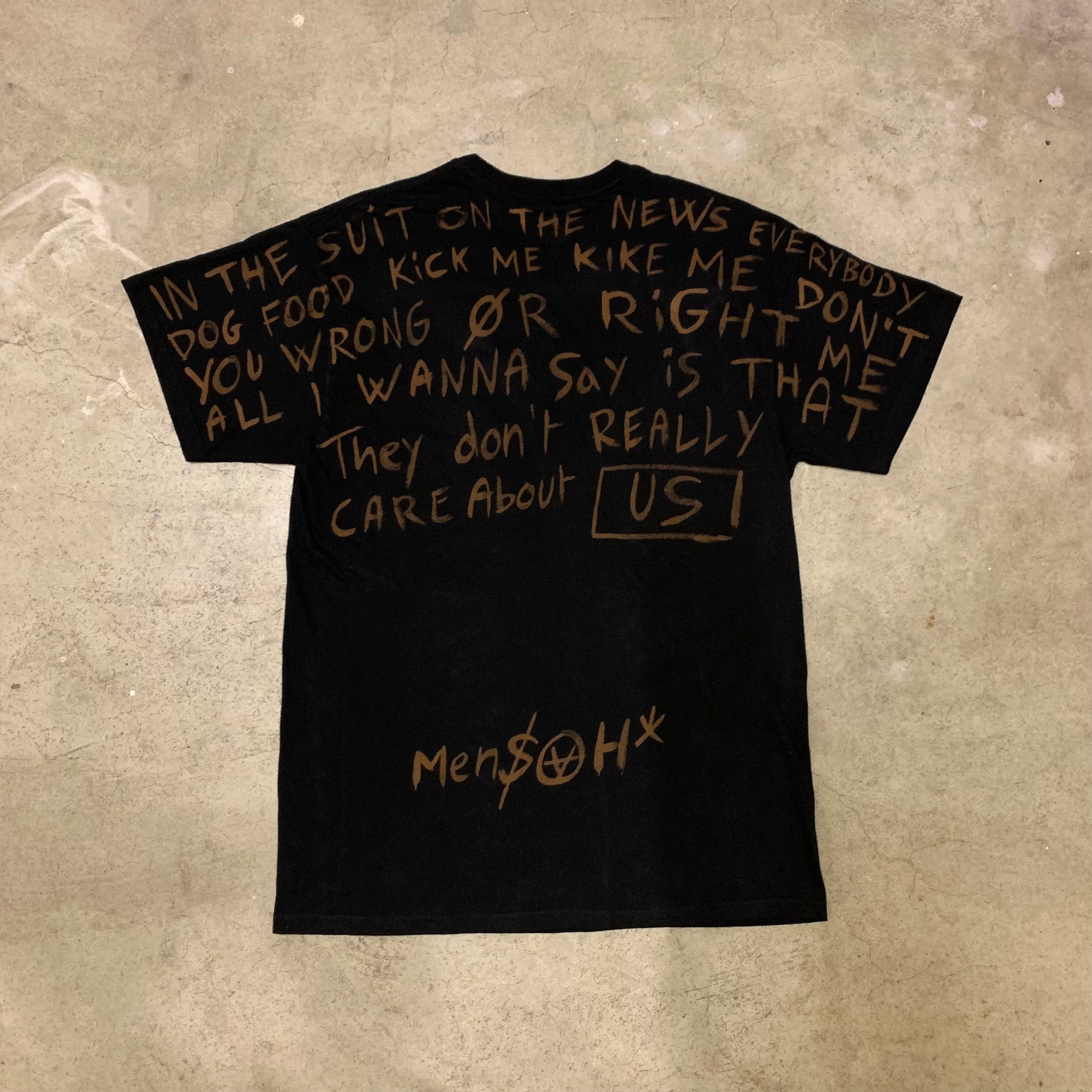 « They Don’t Care About Us » Supreme/Hanes Tee (L) - mensah*